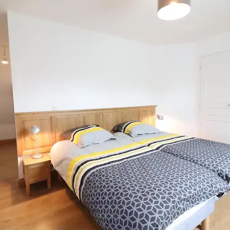 Maison De Caractere Pour 6 Pers Dans Le Cantal Avec Jardin, Cheminee, Animaux Admis - Fr-1-742-180 Nyaraló Le Monteil (Cantal)